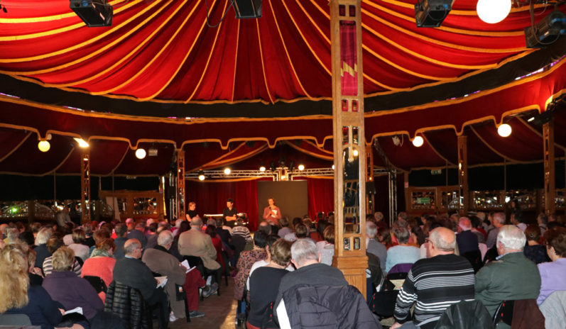 Plus de 250 personnes sont venues assister à cette rencontre.