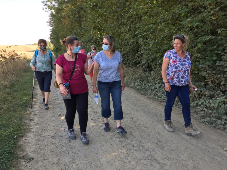 Les membres d'Histoires de femmes se retrouvent régulièrement pour une ballade, et de grandes discussions.