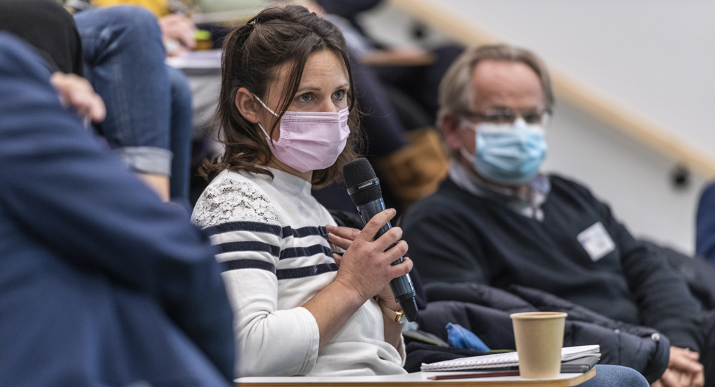 Sandrine Le Feur, députée du Finistère, lors du 6e et dernier atelier de la convention citoyenne pour la ruralité organisée par la MSA, qui se tient à Landerneau sur le thème de l'emploi agricole.