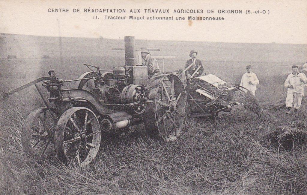 Histoire Enseignement agricole Grignon moissonneuse