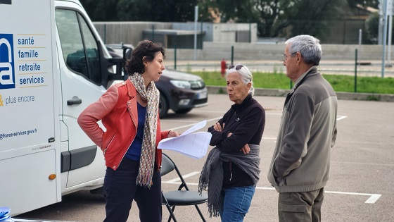 Au printemps 2024, la MSA de la Corse et ses partenaires ont sillonné les routes de l’île de Beauté à bord d’un camping-car équipé d’une salle d’examen gynécologique.