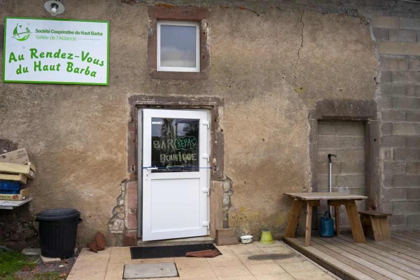 Au Rendez-Vous du Haut Barba, la cantine du territoire.