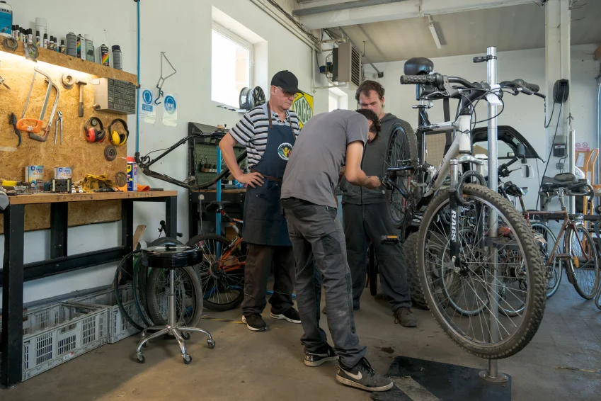 atelier de réparation de la Routourne