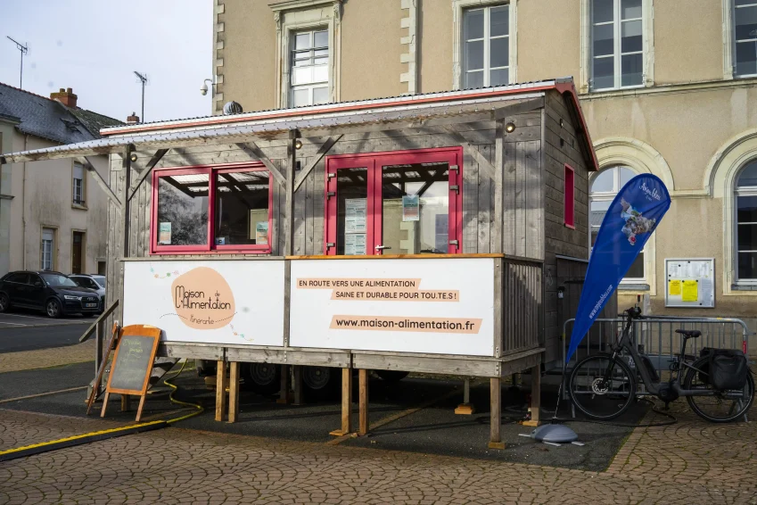 Maison alimentaire itinérante, Lion d'Angers